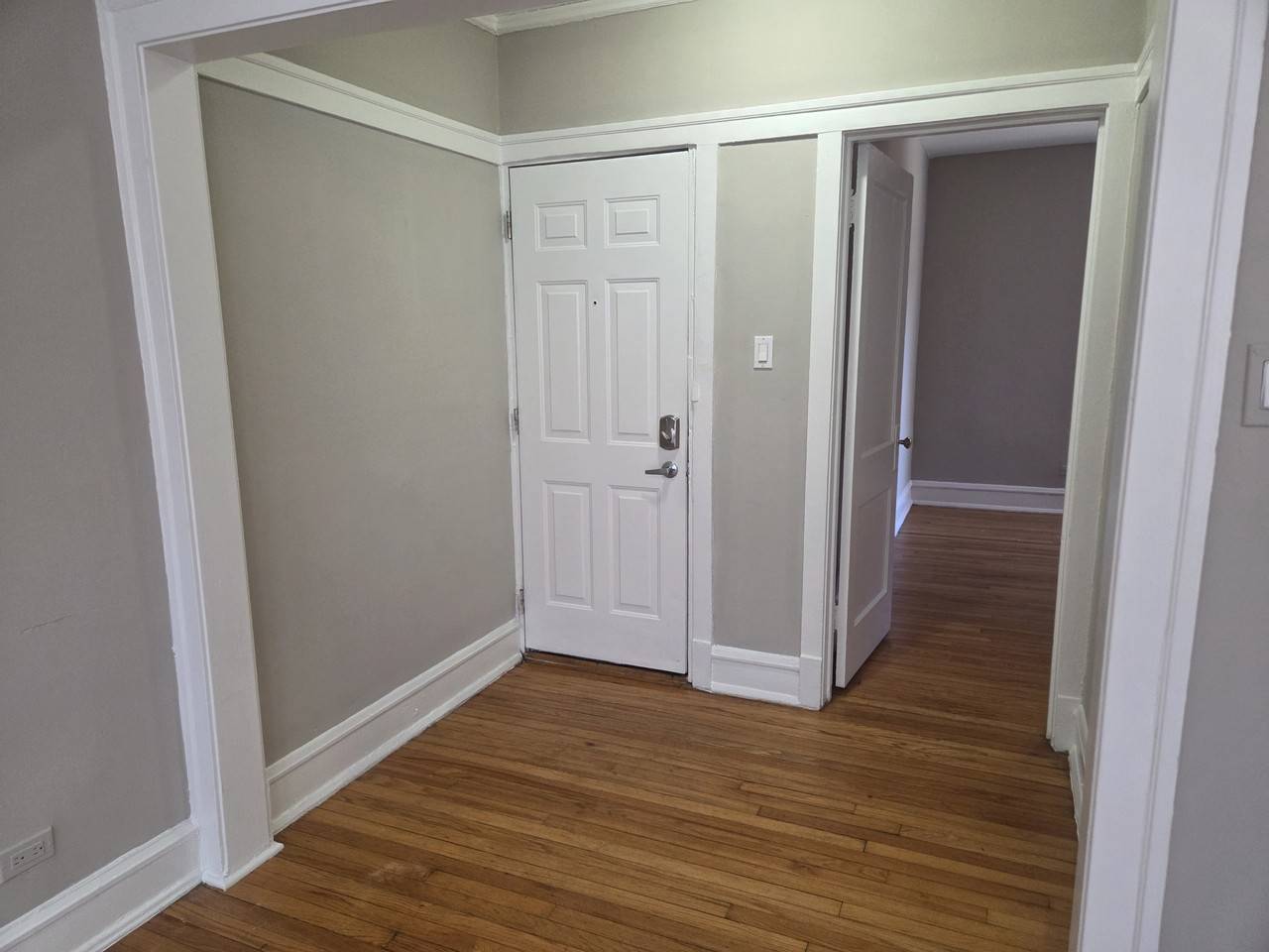 1627 W Farwell Ave #2N - Photo 6 of 9