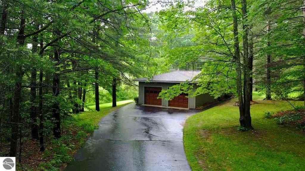 10961 Cedar Hedge Trl #NA - Photo 5 of 43