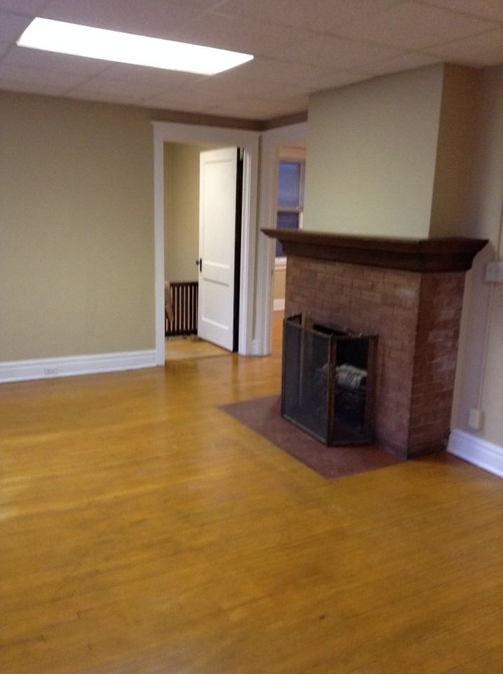 120 N 8th Ave E - Photo 3 of 13