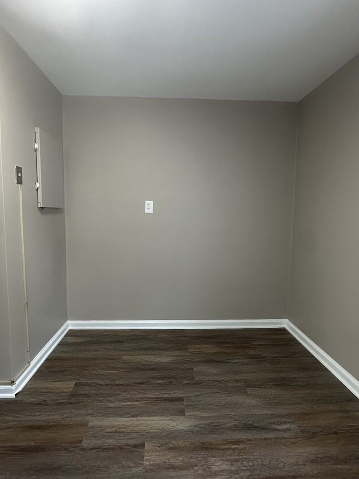 239 E Main St #4 - Photo 5 of 13