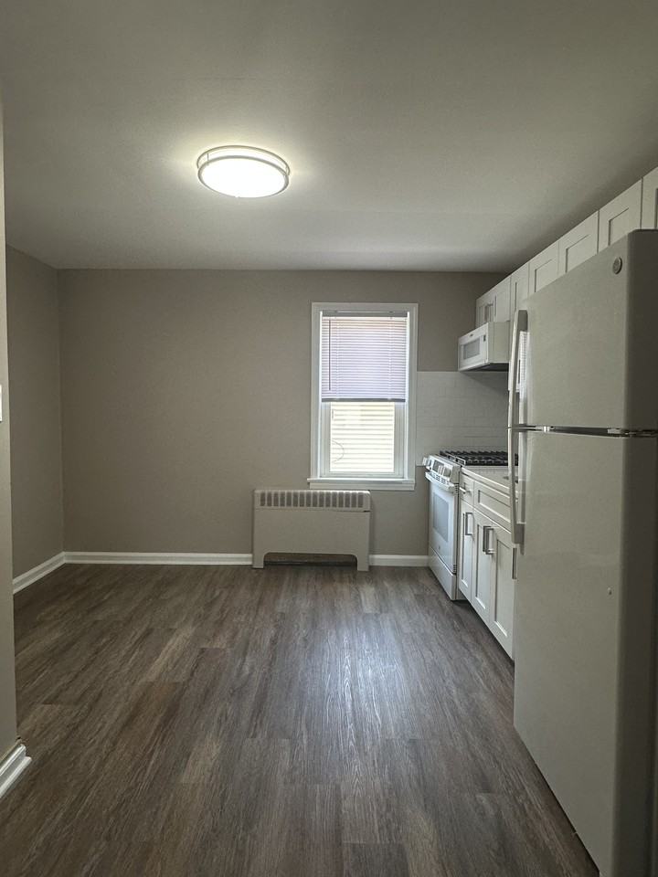 239 E Main St #4 - Photo 3 of 13