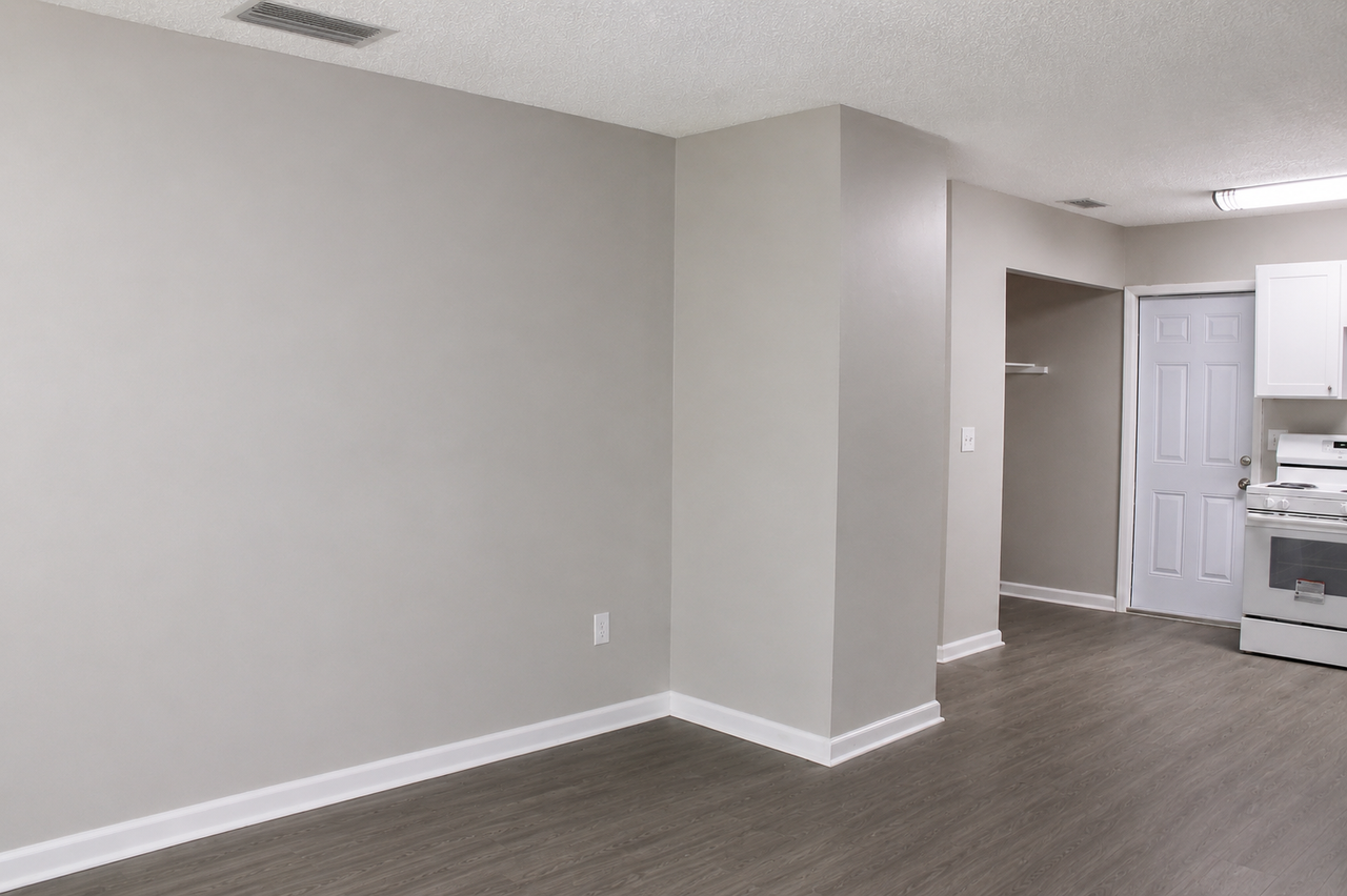 5801 N Flagler Dr #5 - Photo 3 of 13