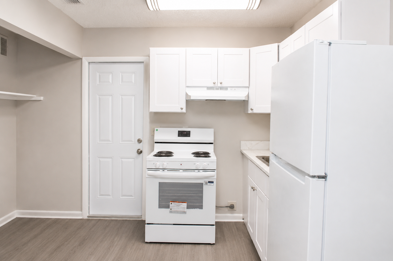 5801 N Flagler Dr #5 - Photo 4 of 13