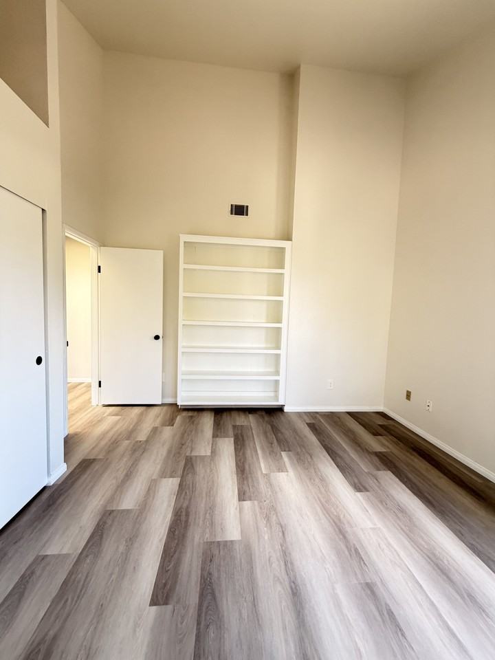 2705 Anta Ct #2705 - Photo 6 of 11