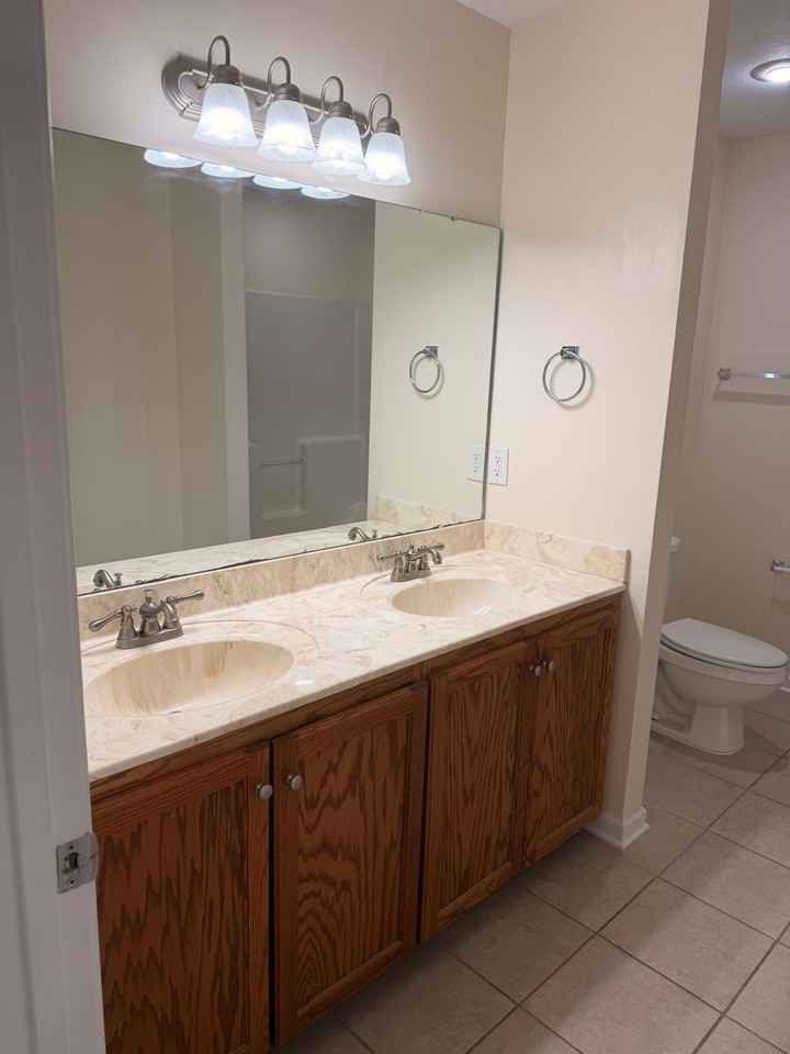 328 Hayat Loop #NA - Photo 2 of 10