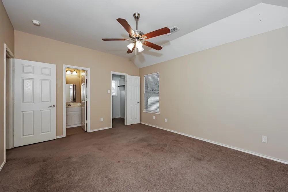 3246 Serpis #NA - Photo 6 of 10