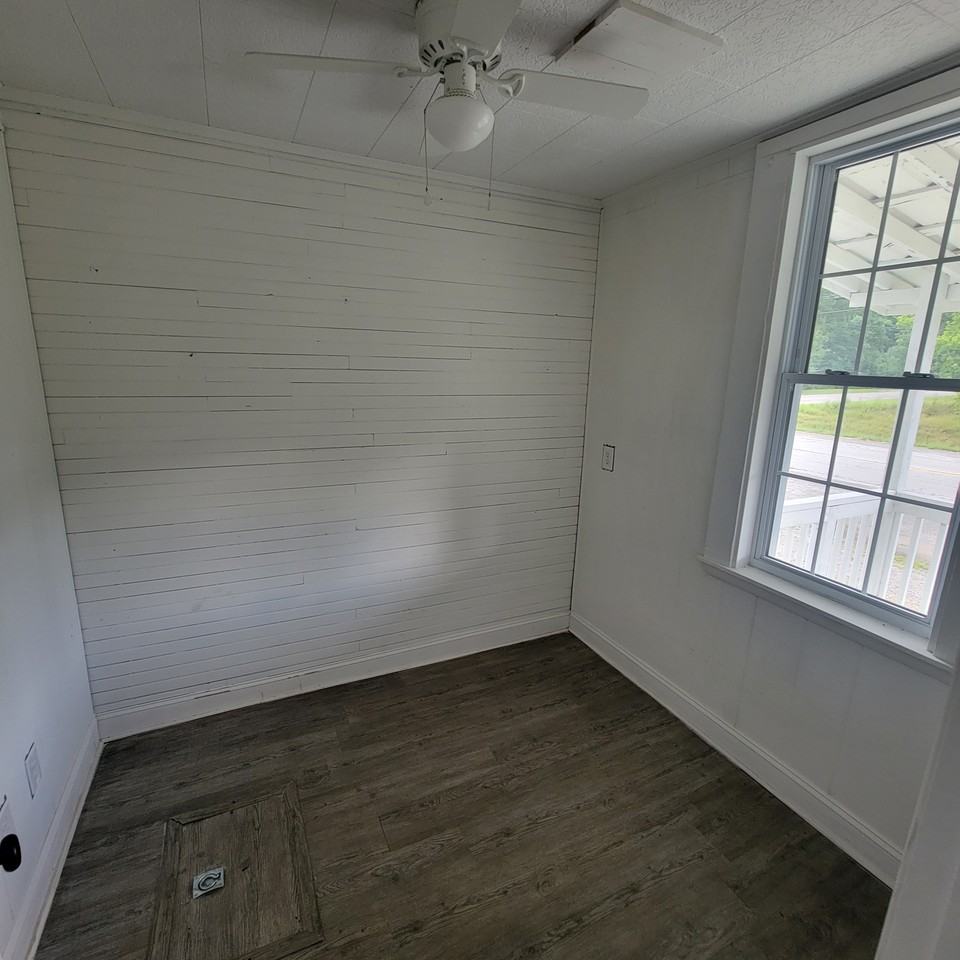9156 Crossville Hwy #NA - Photo 3 of 15