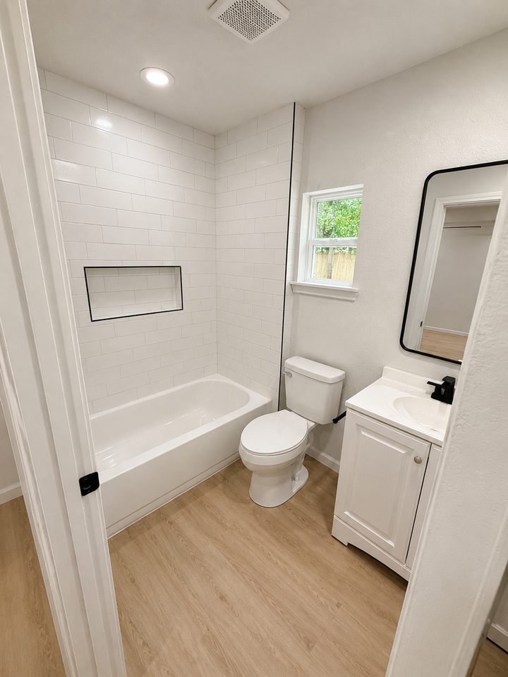 1409 N Englewood Ave #NA - Photo 7 of 14