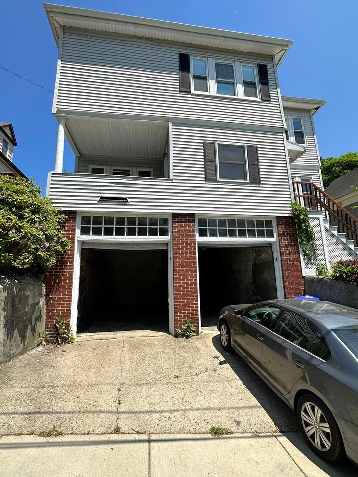 9 Kenilworth St #9 - Photo 2 of 15