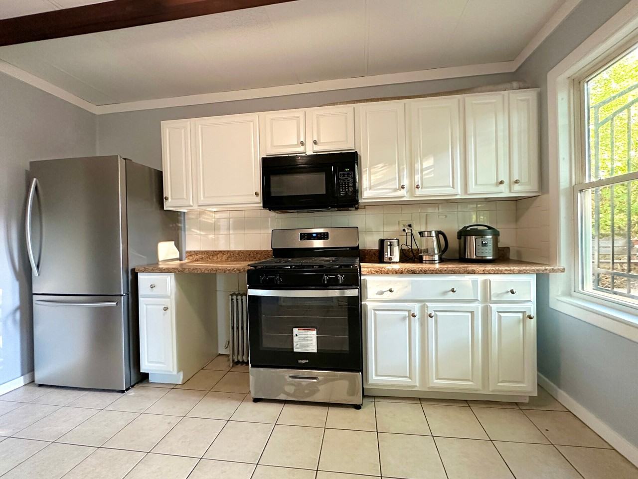 9 Kenilworth St #9 - Photo 3 of 15