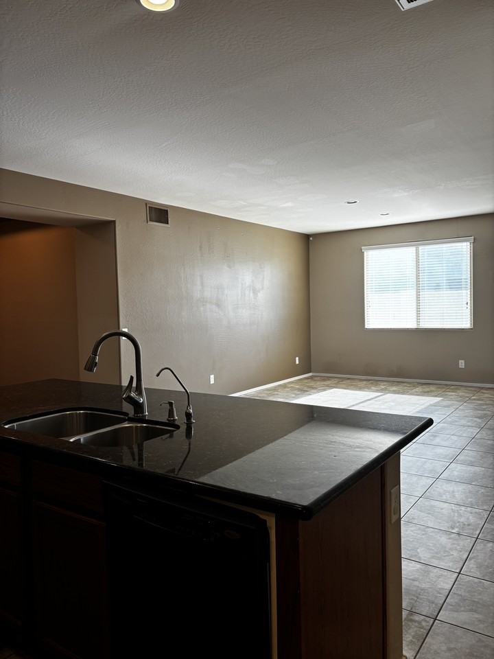 2298 W Angel Way #NA - Photo 6 of 36