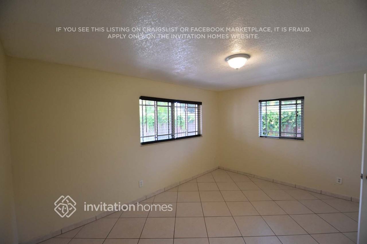 623 W 63rd Dr - Photo 7 of 12