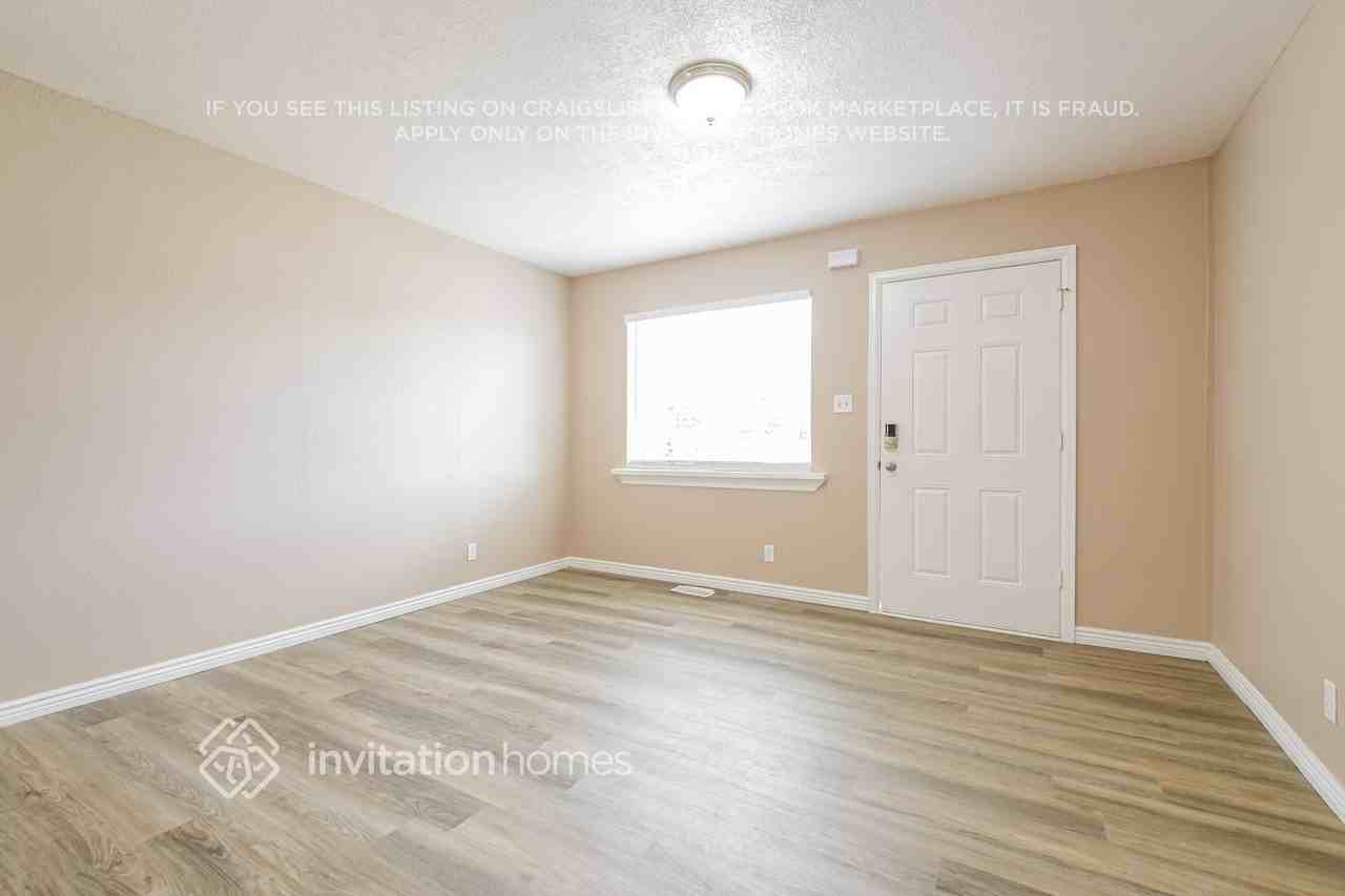 1640 Ruth Dr - Photo 3 of 17