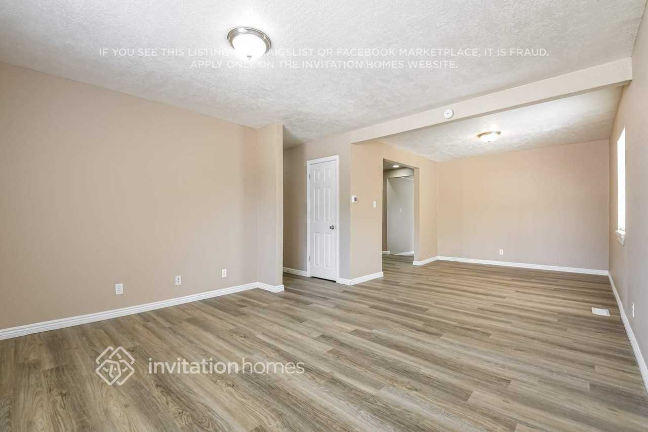 1640 Ruth Dr - Photo 4 of 17
