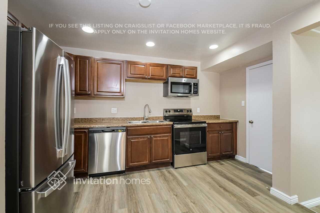 1640 Ruth Dr - Photo 6 of 17