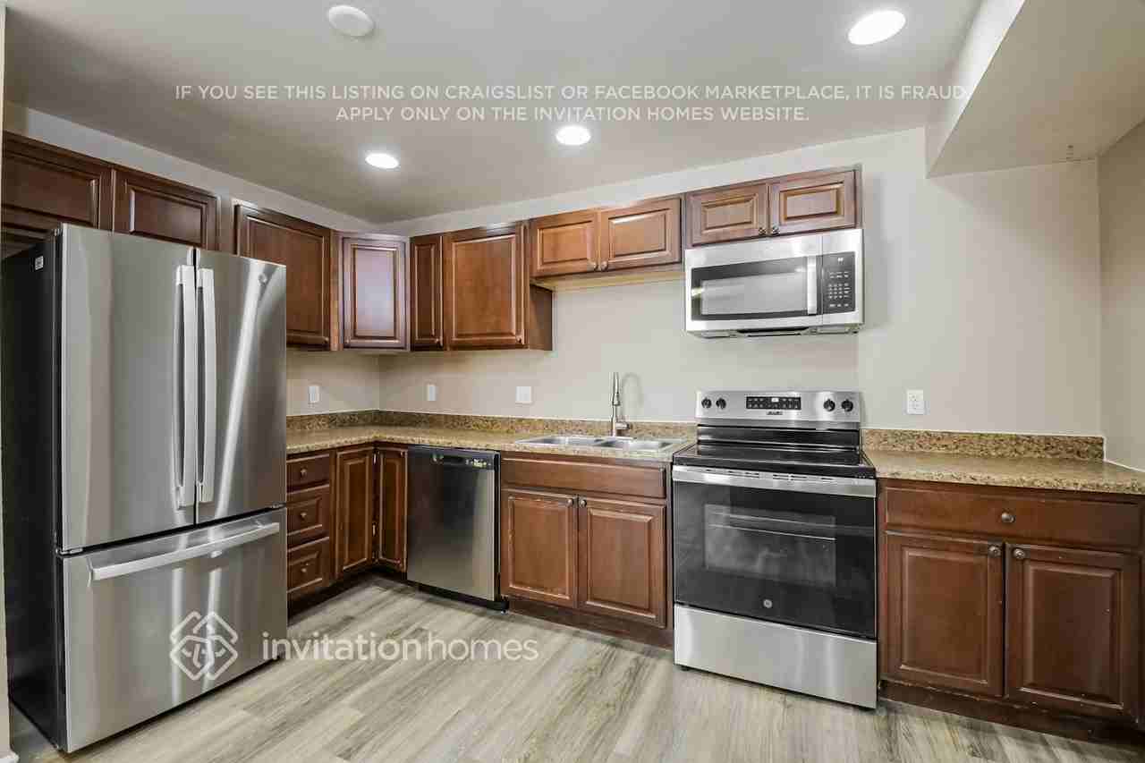 1640 Ruth Dr - Photo 7 of 17