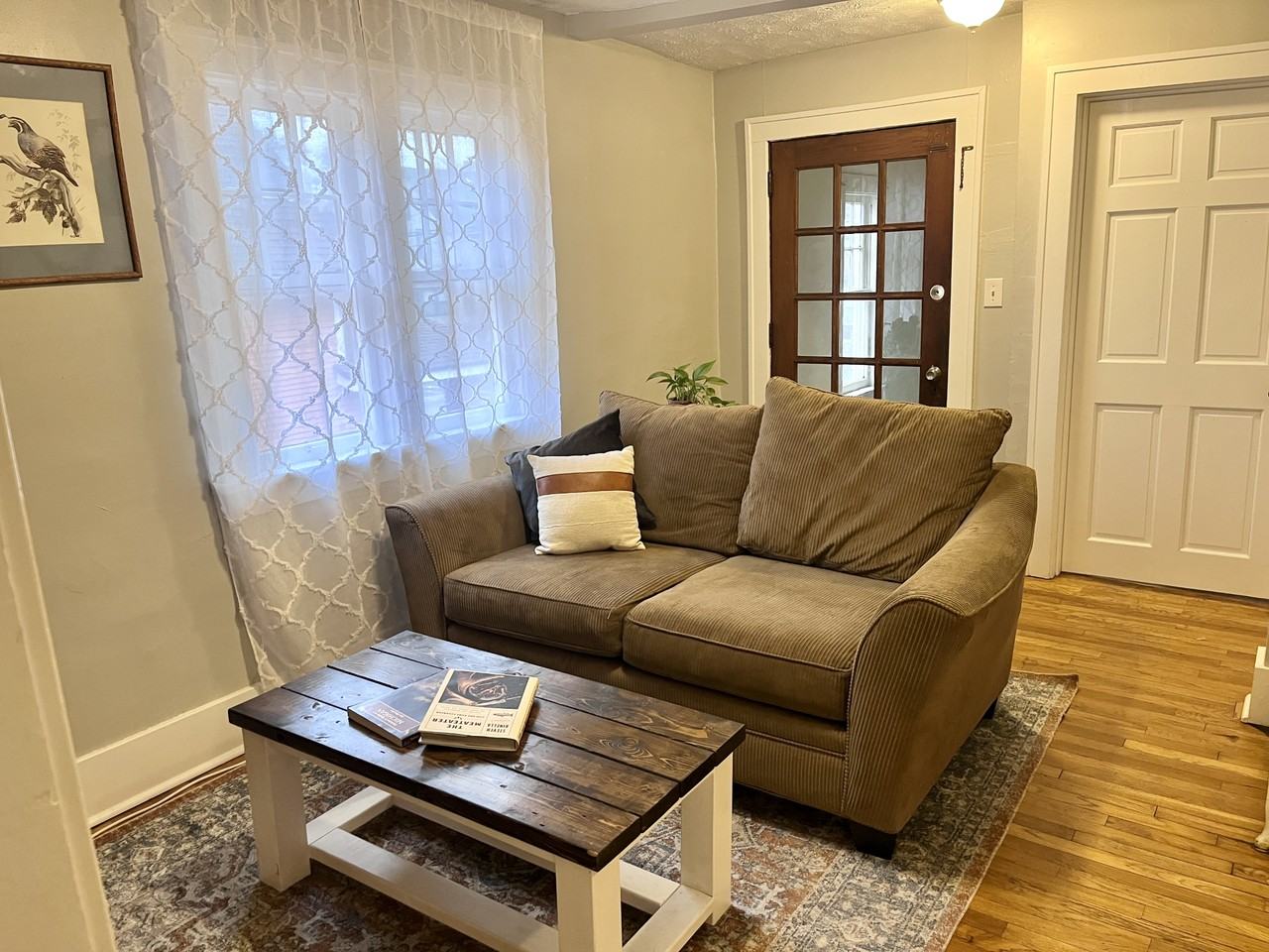 715 Union Ave Se #715 - Photo 3 of 12