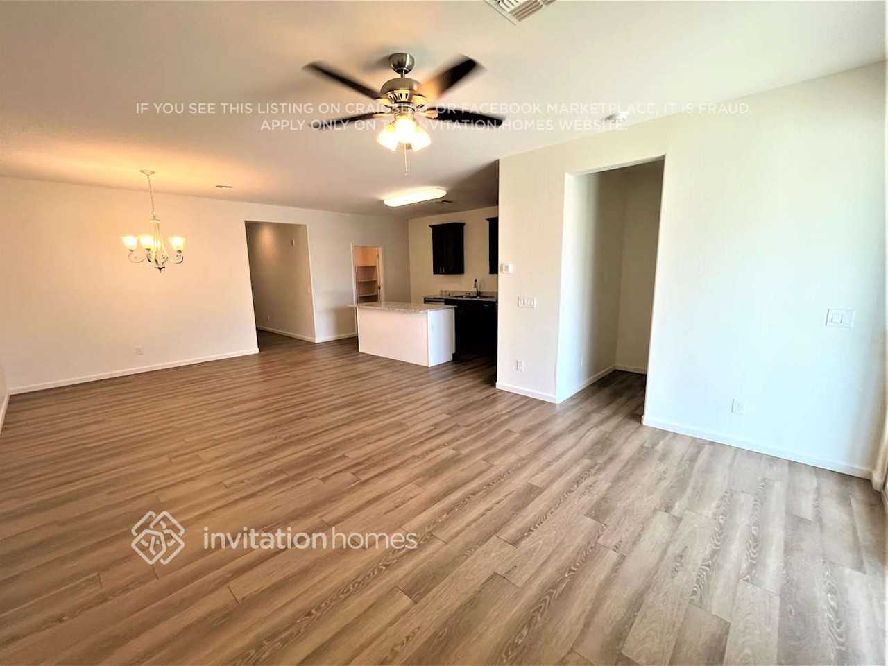 17950 W Tina Ln - Photo 3 of 16