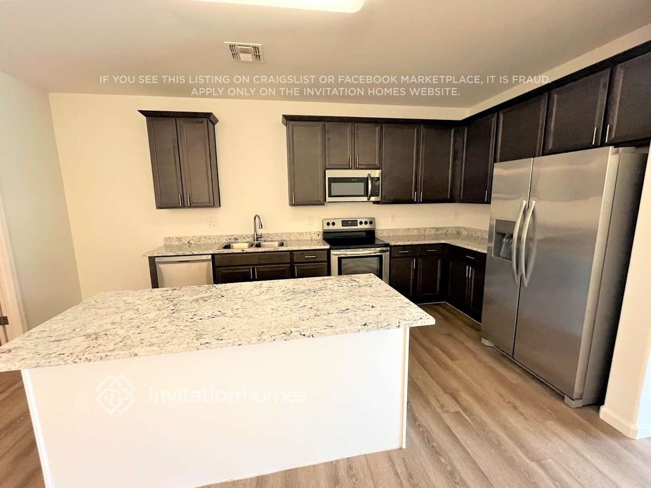 17950 W Tina Ln - Photo 4 of 16