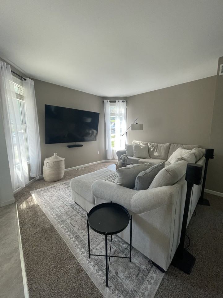 920 Center Pl #922 - Photo 4 of 25