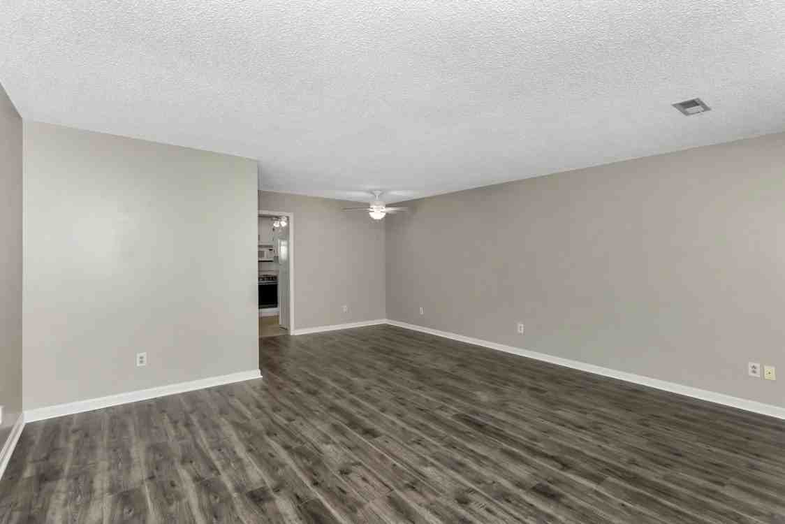 8147 Oldfield Rd Sw #1 - Photo 4 of 20
