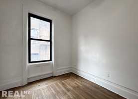 featured image of Broadway #24
