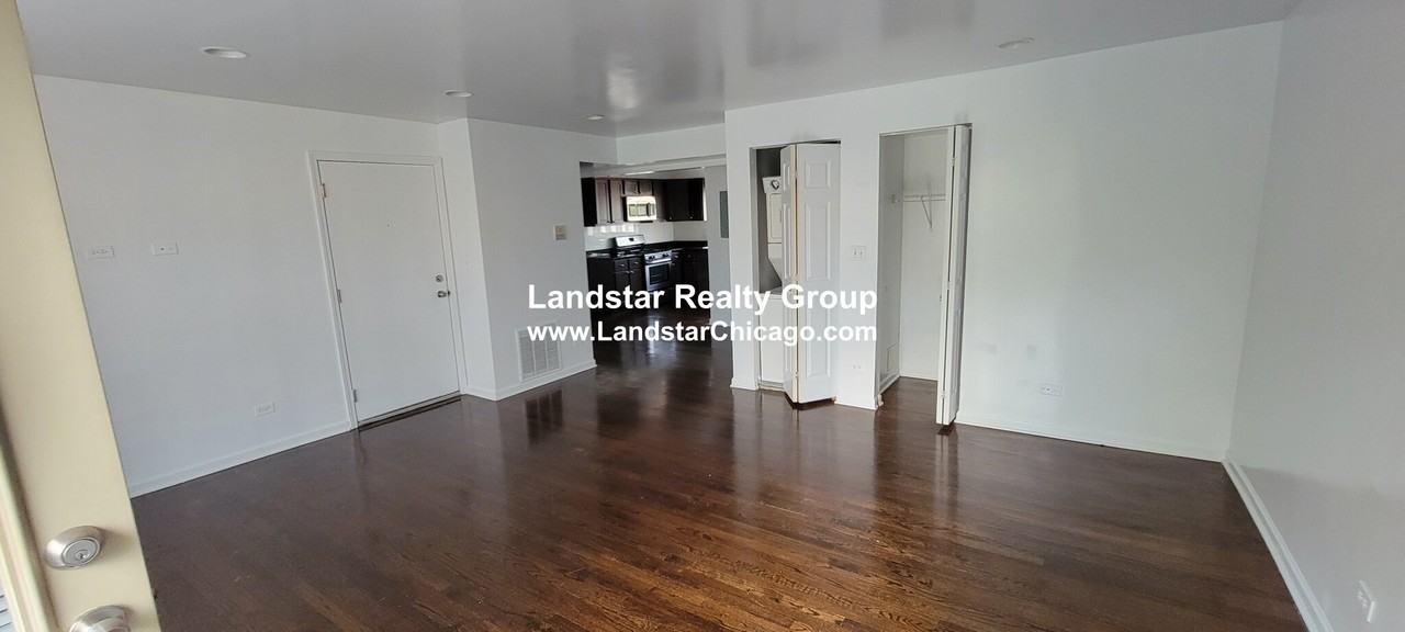 2534 West Fitch Avenue #3 - Photo 4 of 11