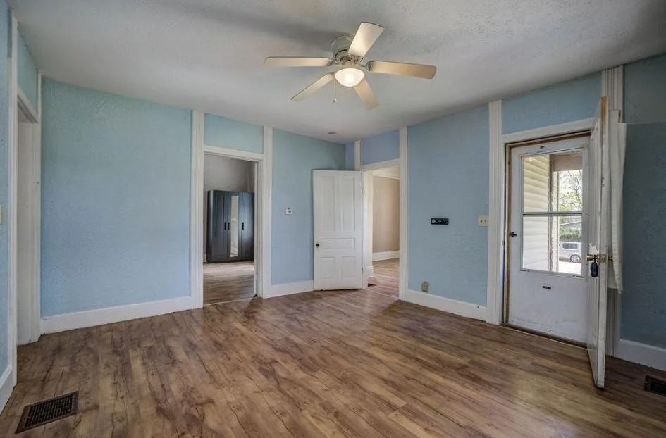 330 W Withrow St - Photo 6 of 24