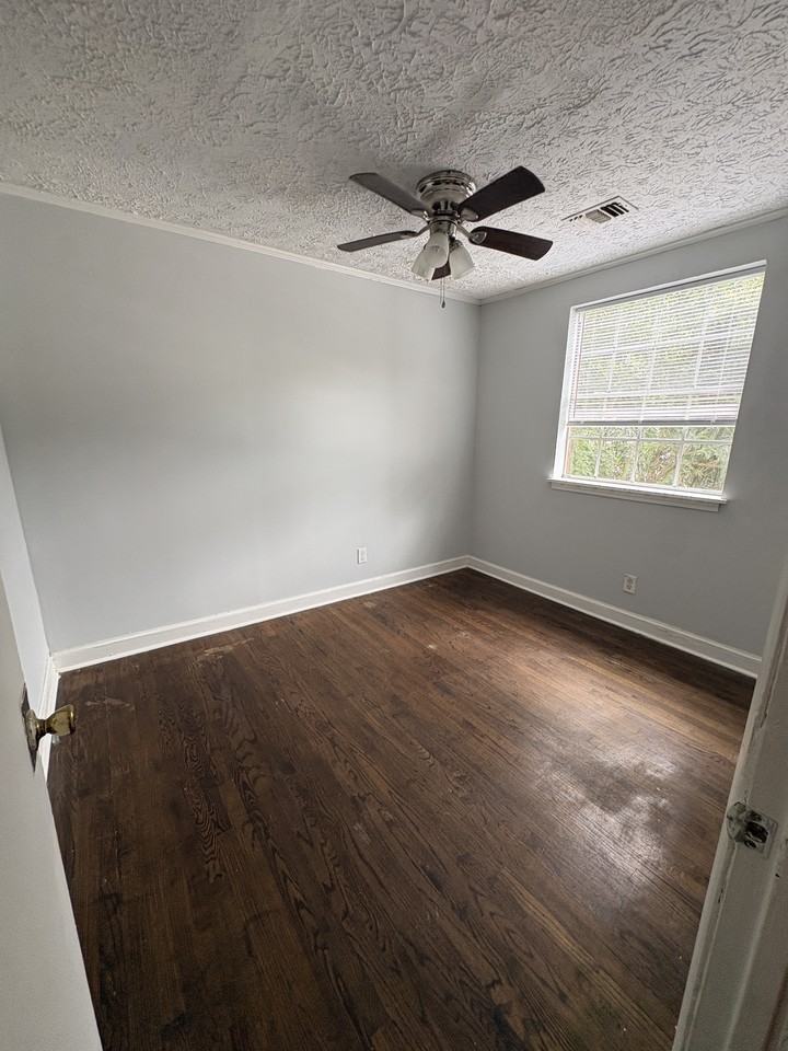 517 N Florida St #D - Photo 5 of 7