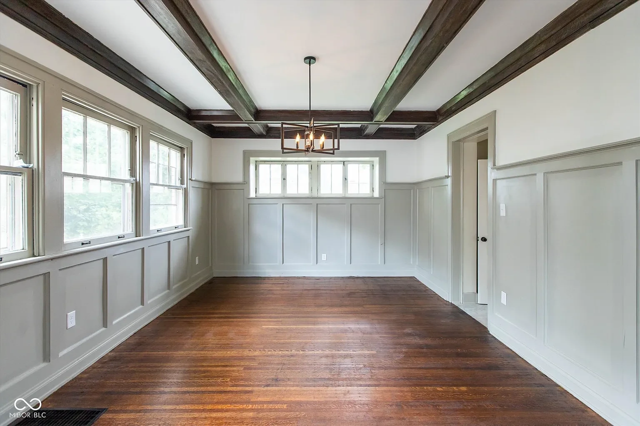 3358 Ruckle St - Photo 3 of 17