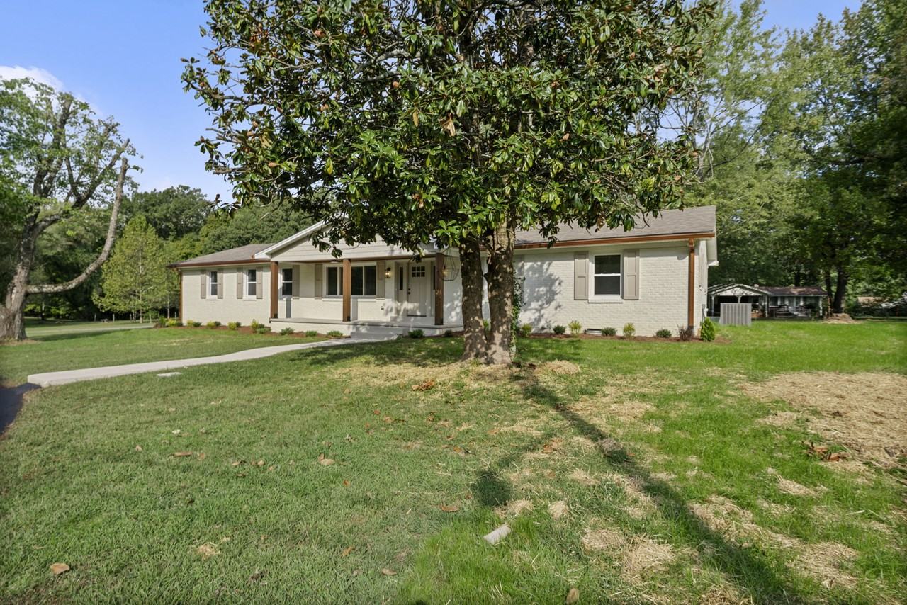 460 Hilltop Trl - Photo 3 of 28