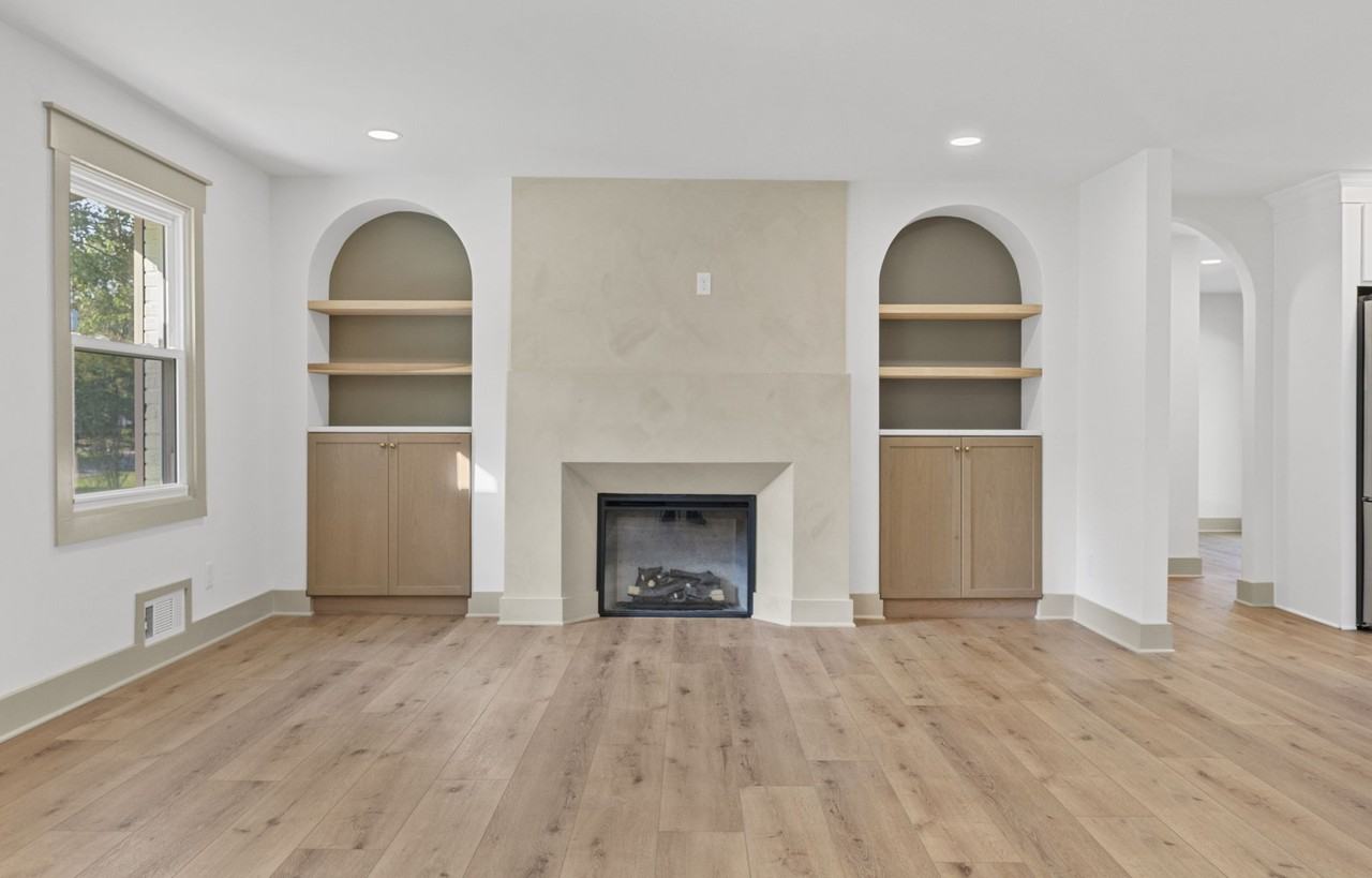 460 Hilltop Trl - Photo 7 of 28
