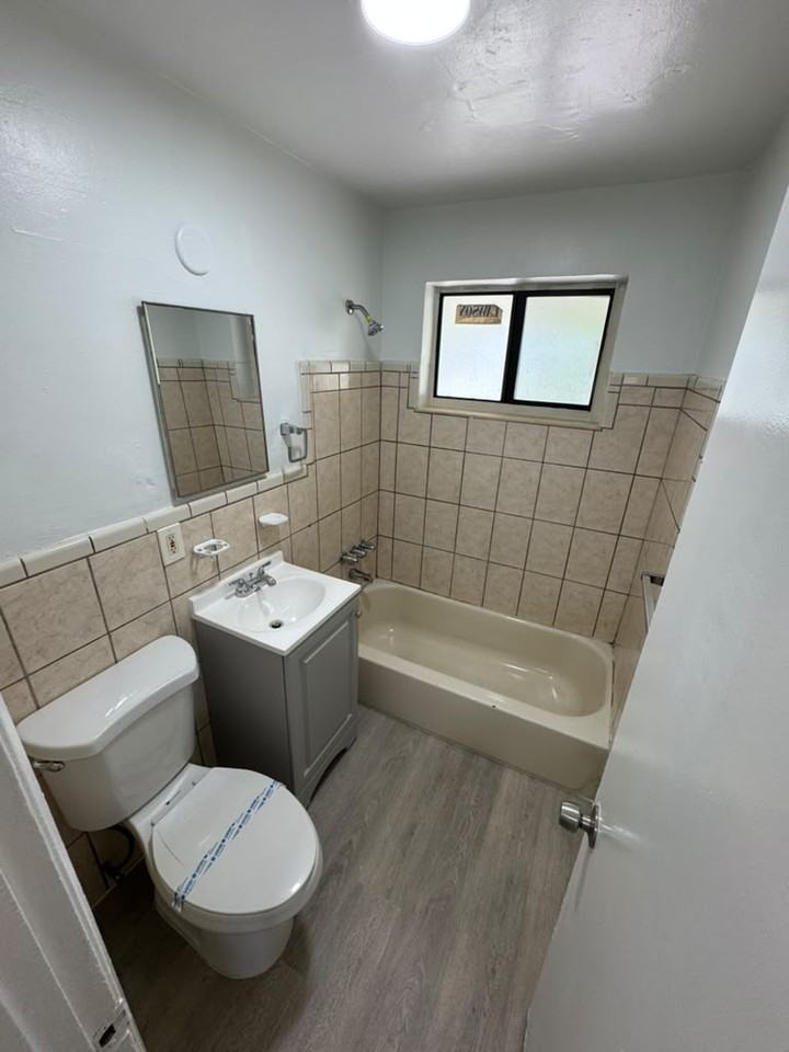 1115 Sw 15th Ter #11 - Photo 2 of 10