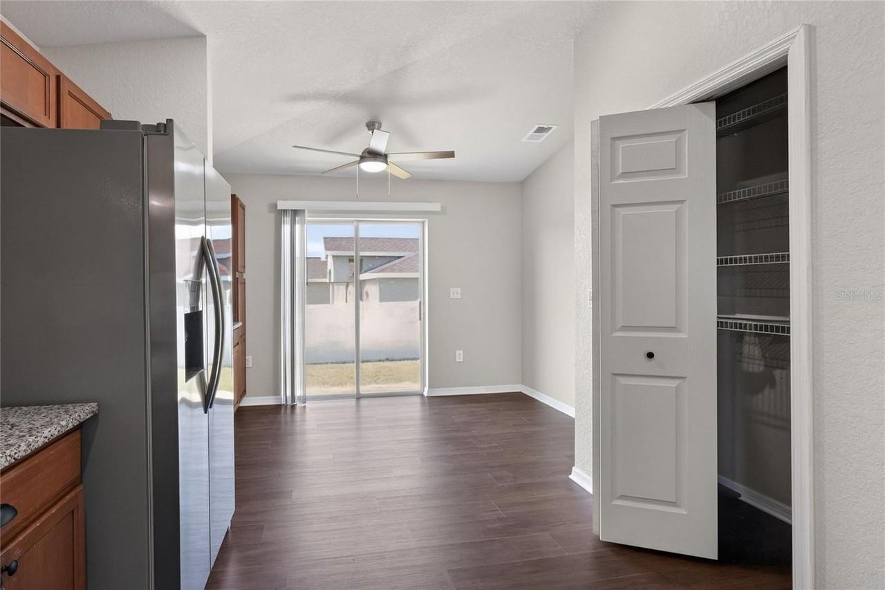 780 Overlook Grove Dr - Photo 4 of 34