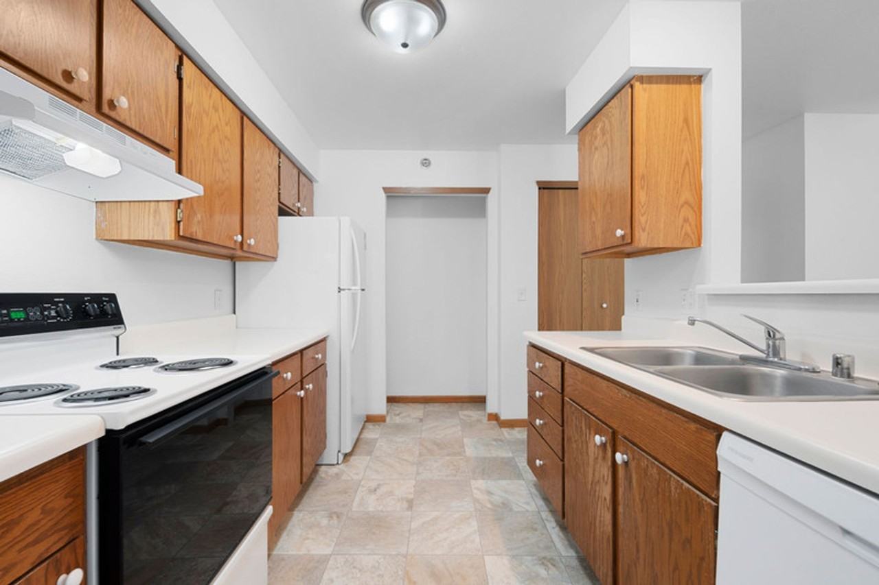 2021 Barton Avenue - Photo 6 of 50