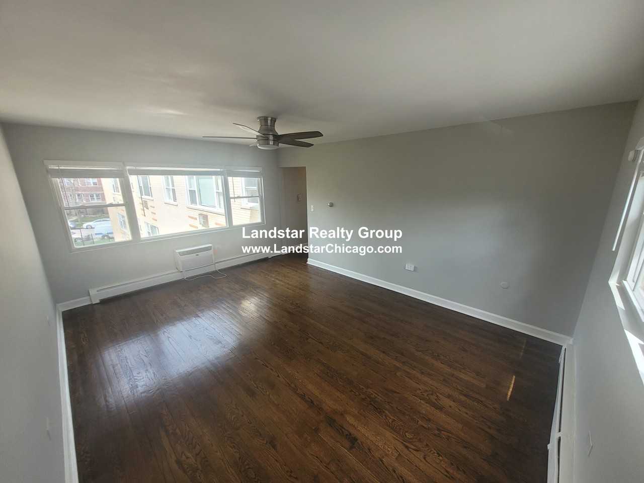 1319 West Sherwin Avenue #1A - Photo 3 of 11