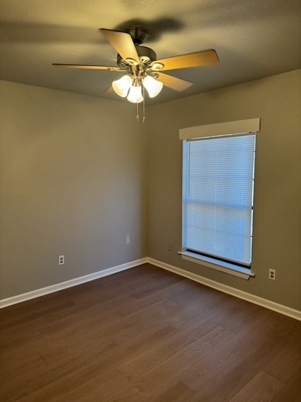 817 N Burdick St #D - Photo 7 of 11