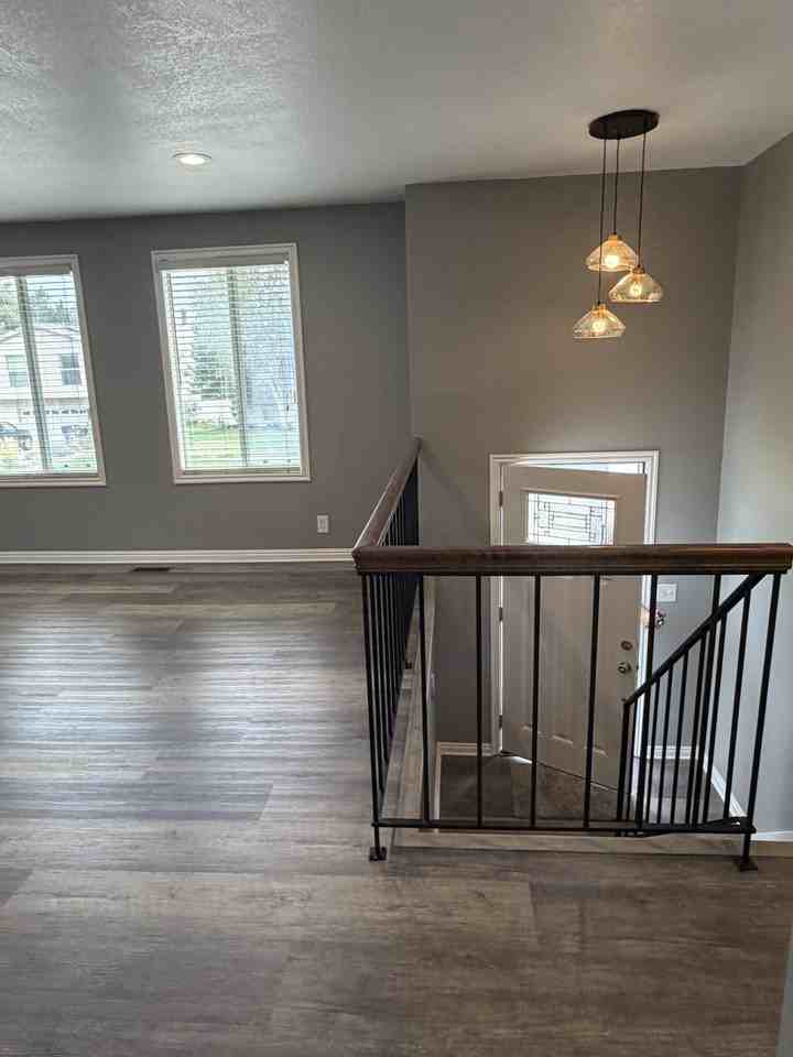 3212 E Hollyhock Hl #1 - Photo 3 of 37