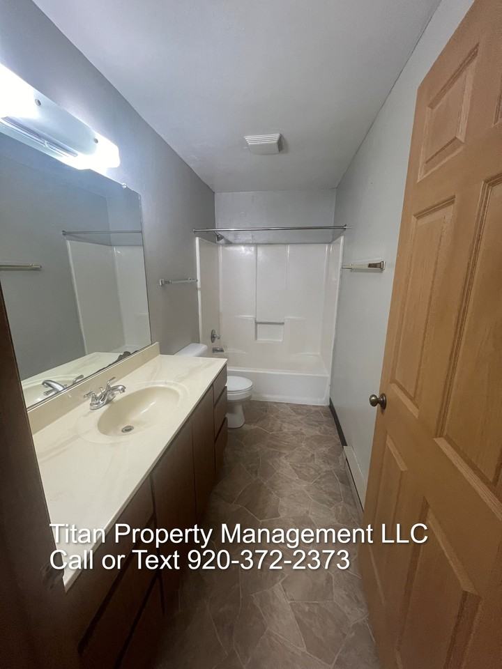 815 Woodland Ave #3 - Photo 6 of 8