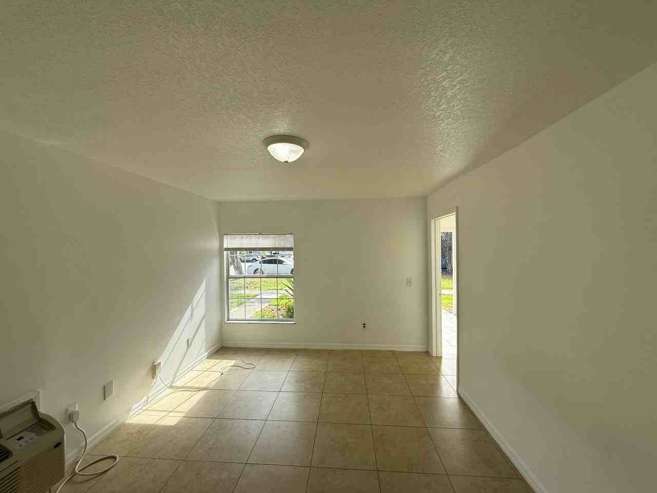 316 Mango Dr #B - Photo 4 of 31