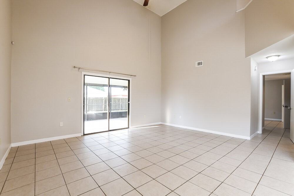 116 Whitehall Way - Photo 4 of 17