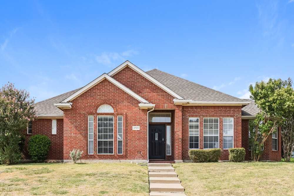 2725 Running Duke Dr