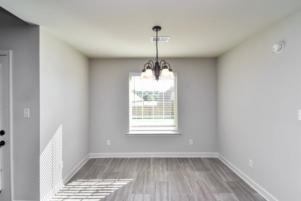 3555 Sabra Ln - Photo 5 of 16