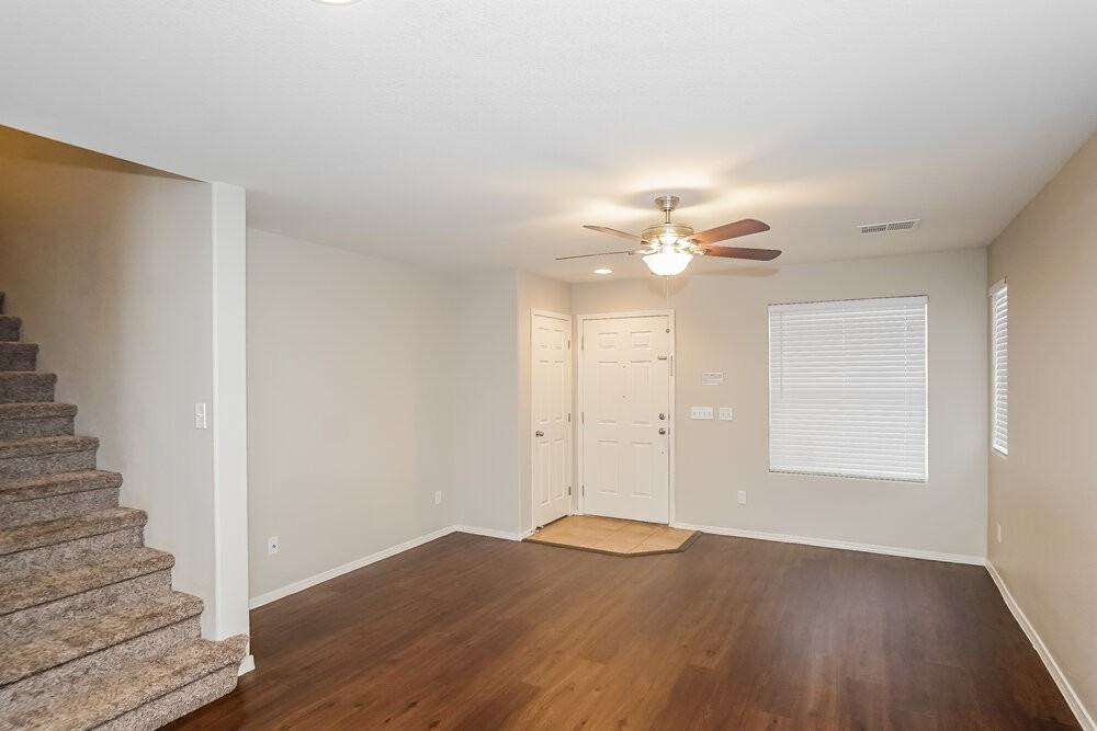 1040 Valetta Flat Ave - Photo 4 of 17