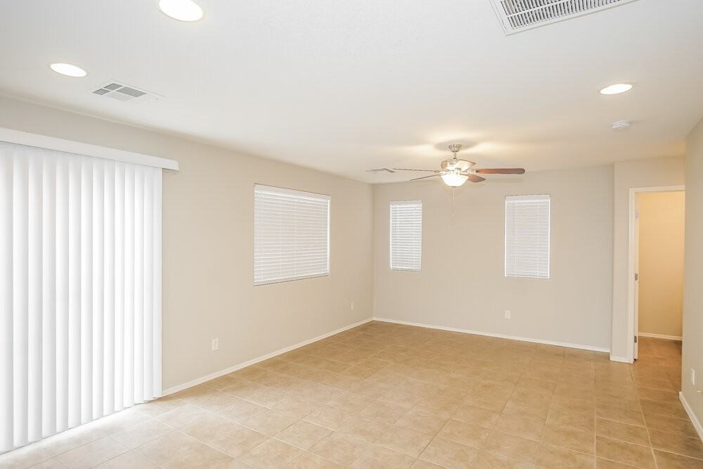 1040 Valetta Flat Ave - Photo 6 of 17