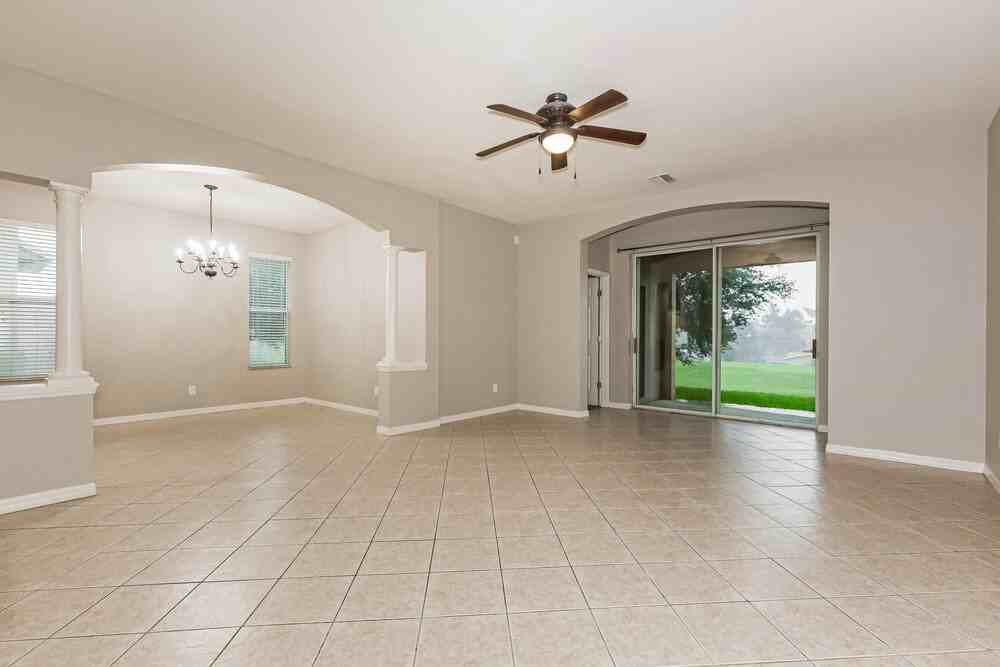 427 Dunaway Dr - Photo 3 of 16