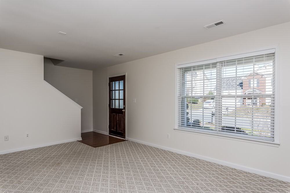 5010 Stowe Derby Dr - Photo 3 of 17