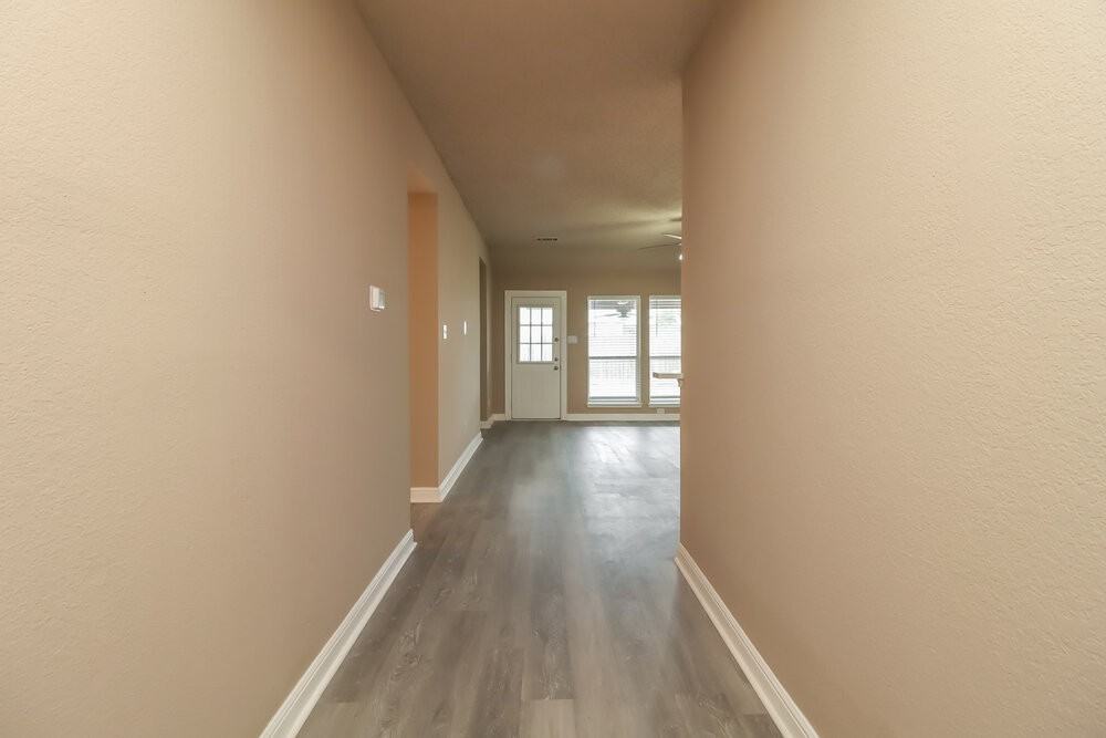 3512 Tommy Hays Dr - Photo 3 of 16