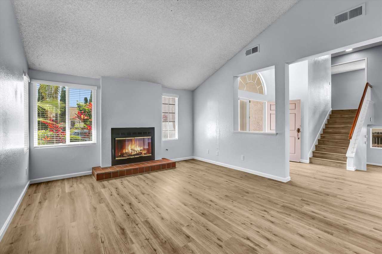 625 Forester Ln #1 - Photo 3 of 30