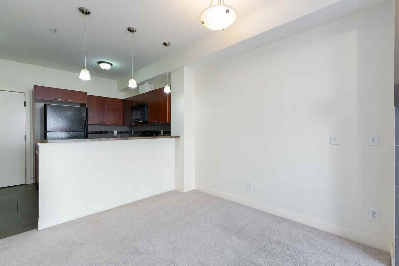2420 - 2420 34 Ave Sw - Photo 5 of 23